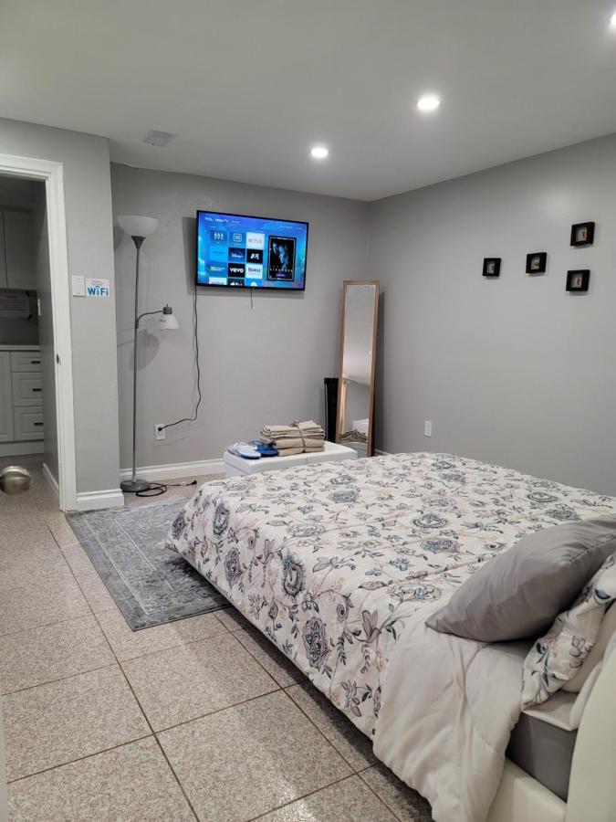 Falstaff Home Toronto Ngoại thất bức ảnh